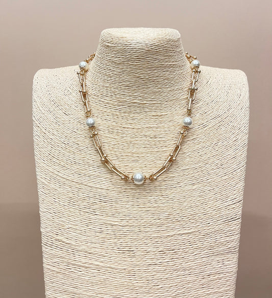 Luna Pearl Chainlink Necklace image 1