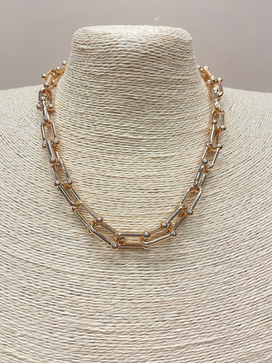 Chunky Chainlink Necklace image 1