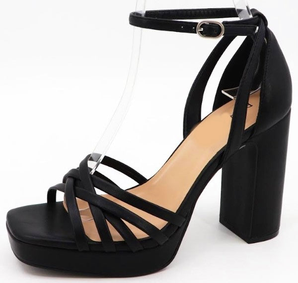 Octavia Heel image 3