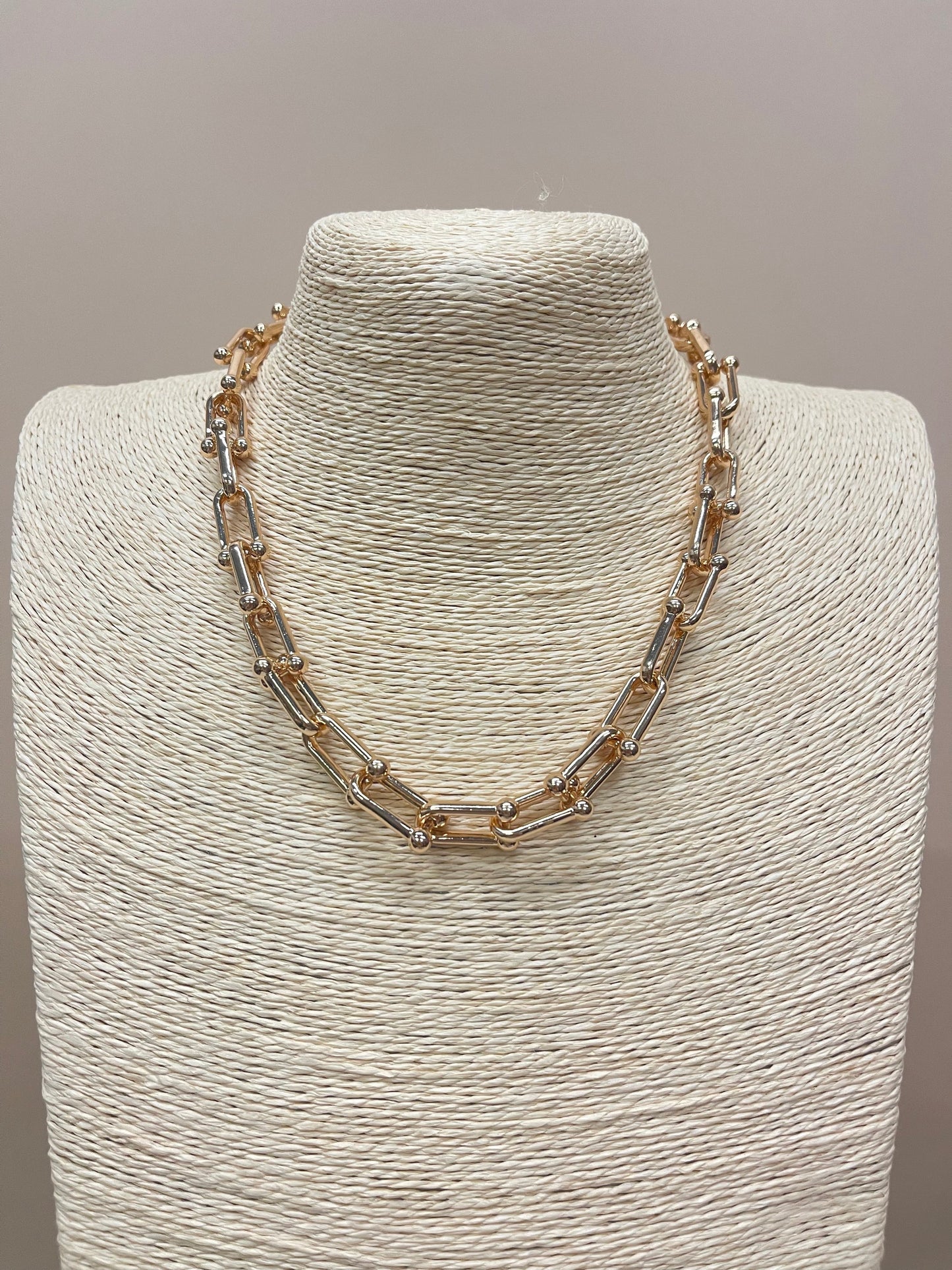 Chunky Chainlink Necklace image 0
