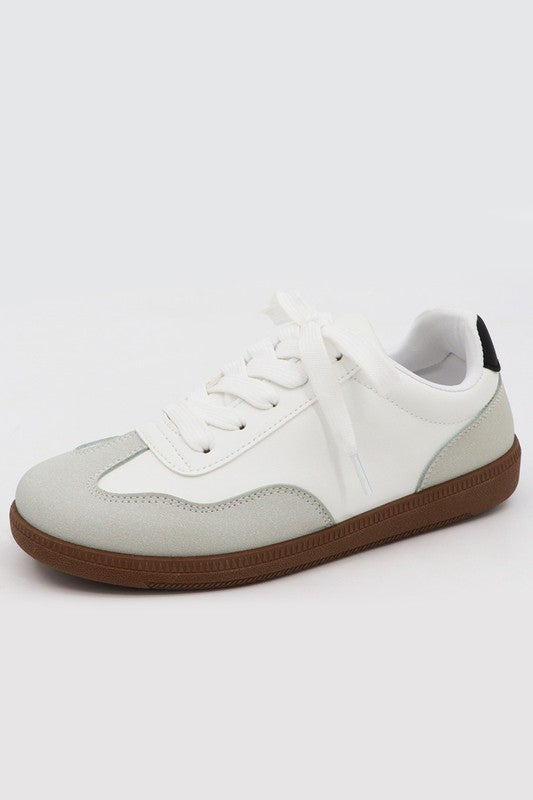 Teasley Sneaker image 0