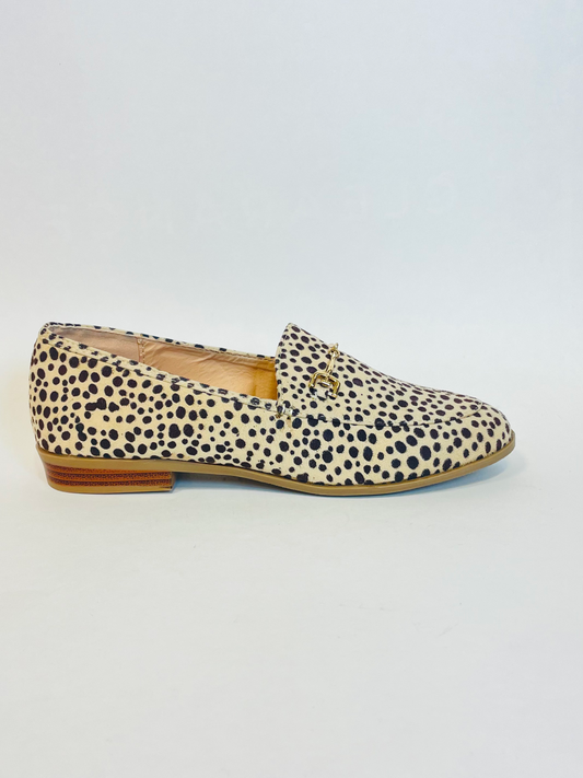 Loafing Cheetah image 0