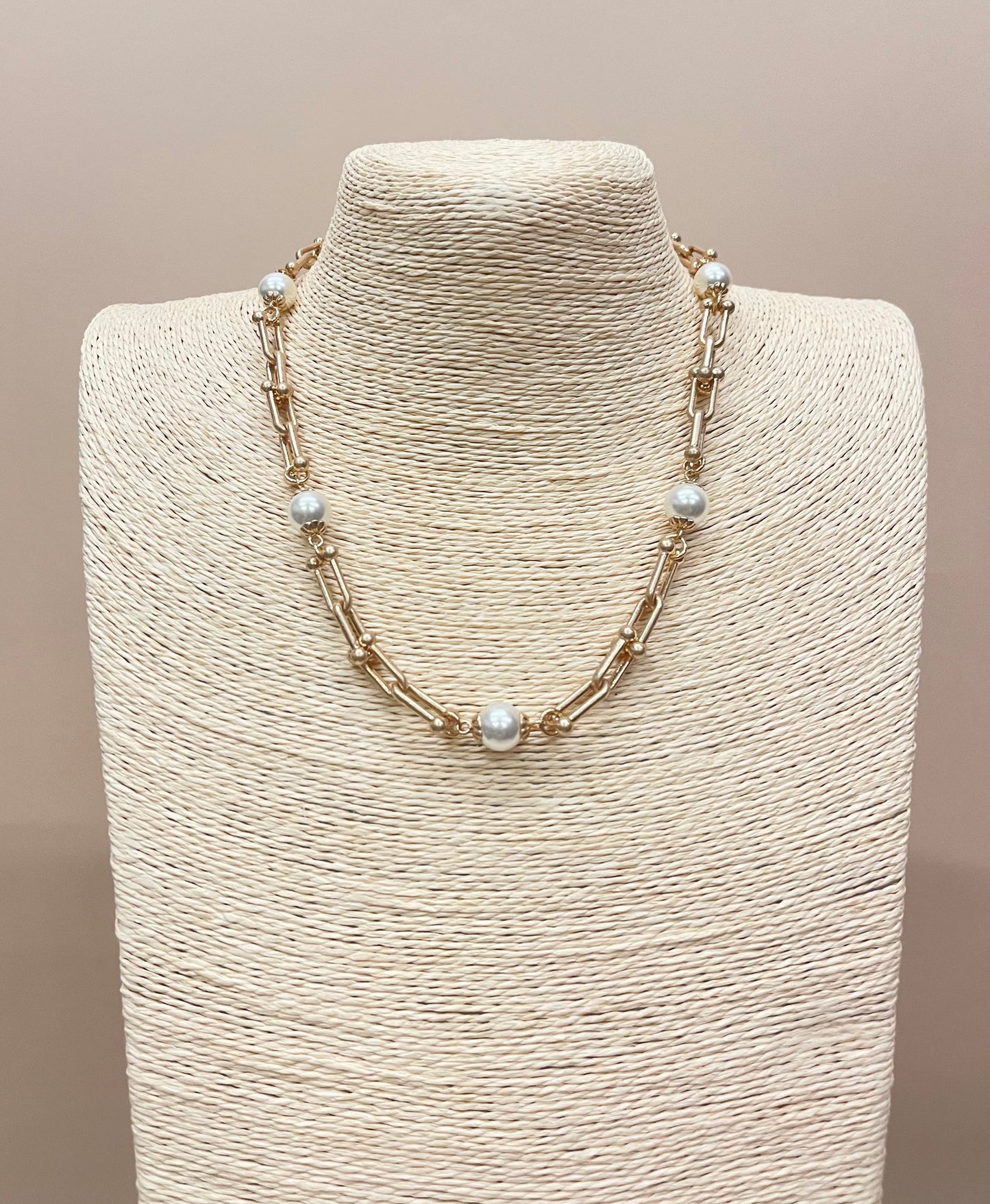 Luna Pearl Chainlink Necklace image 0
