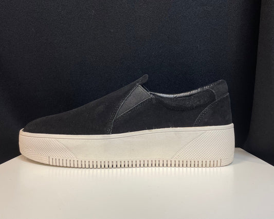 The Saturday Sneaker image 0