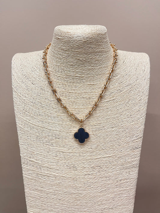 Chunky Chainlink Clover Necklace image 0