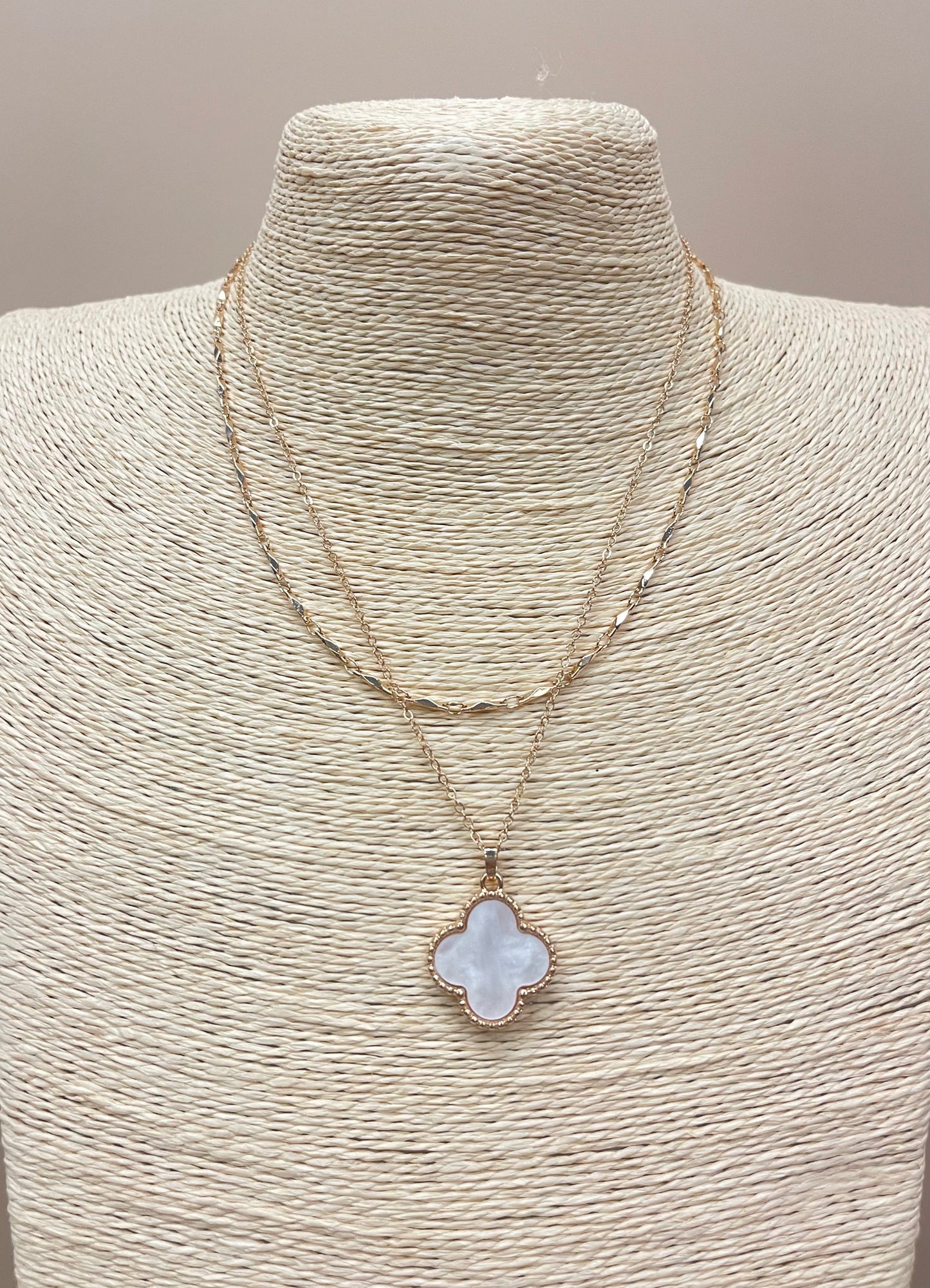 Mother of Pearl Clover Necklace  image 0